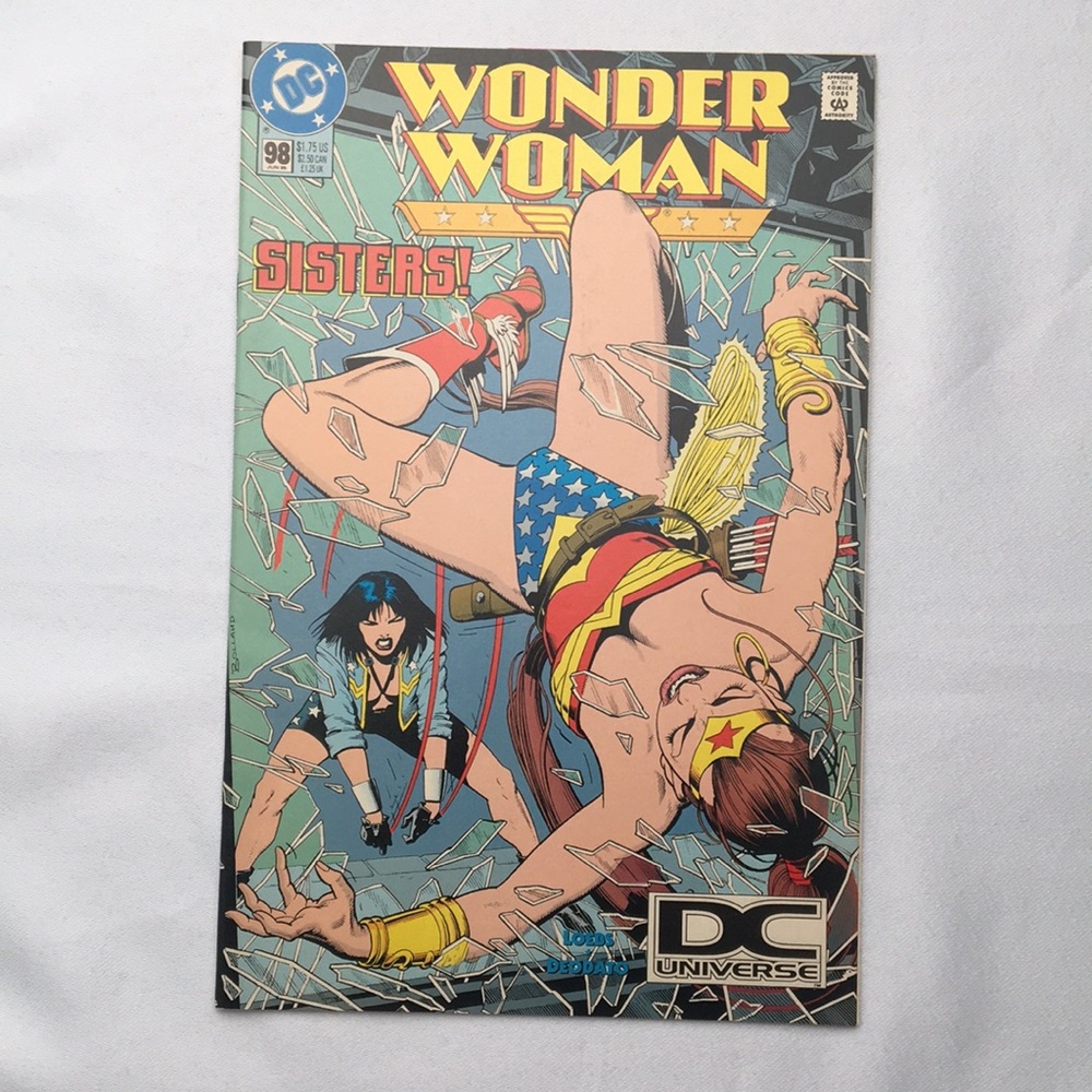 Wonder Woman No. 98, Jun ‘95 DC Universe Logo Variant DC Comics